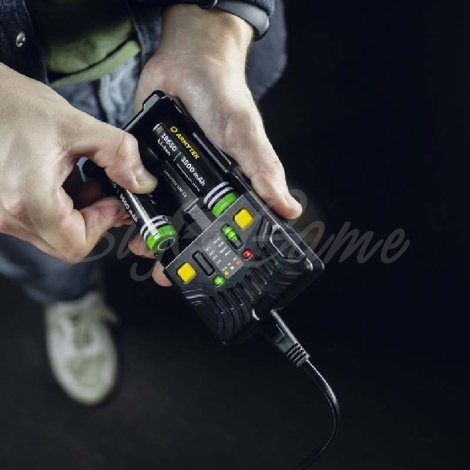Зарядное устройство ARMYTEK Uni C2 Plug фото 3